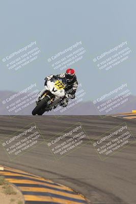 media/Oct-08-2023-CVMA (Sun) [[dbfe88ae3c]]/Race 3 Amateur Supersport Middleweight/